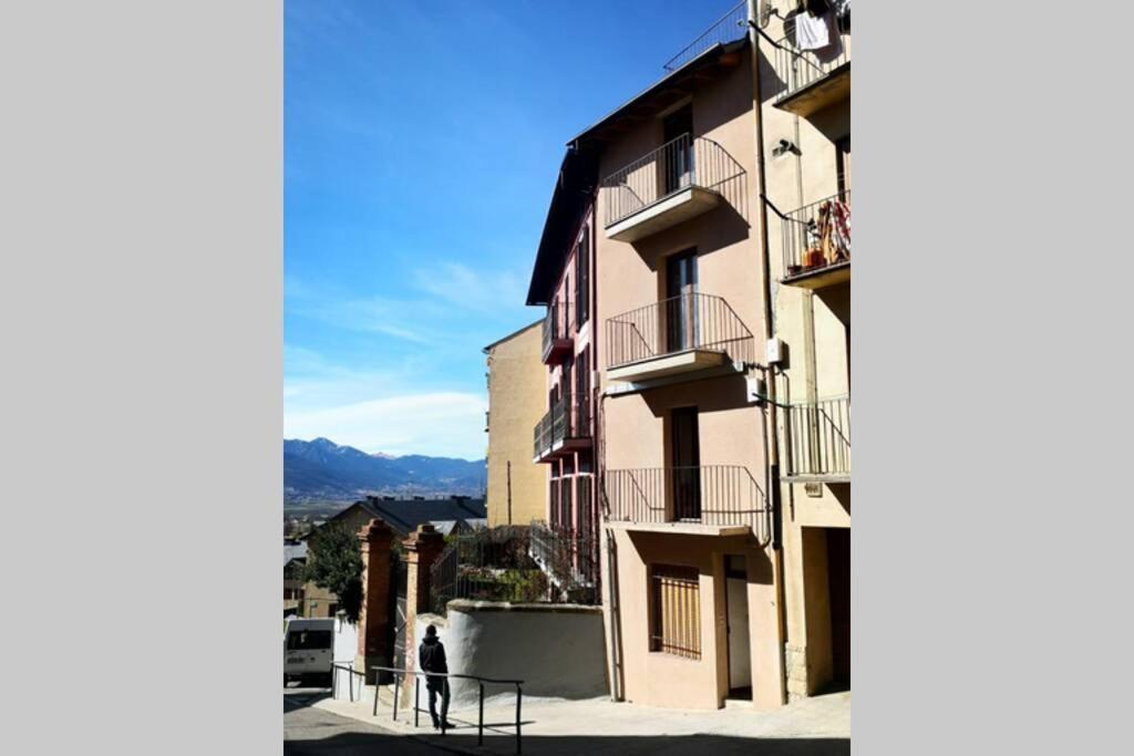 Puigcerda Centro. Acogedor Apartament En El Pueblo Kültér fotó